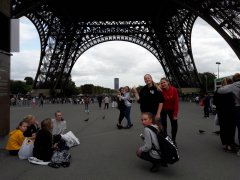 Unter-dem-Eiffelturm.jpg