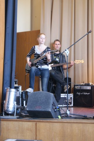03-Schools_out_2011_