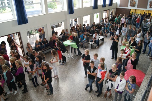 08-Schools_out_2011_