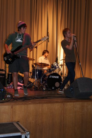 20-Schools_out_2011_