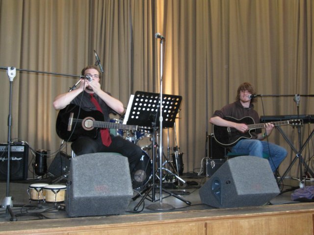 21-Schools_out_2011_